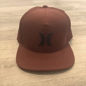 Brand New Men's Hurley maroon/Burgundy hat